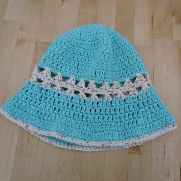 Taller de ABU crochet hat - Picture 2 of 9